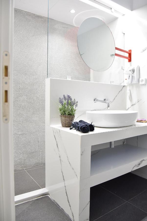 Central44 Yolo Casual Suite เอเธนส์ ภายนอก รูปภาพ